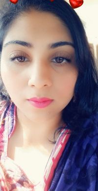 headshot of Aroge Akhtar
