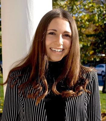 Portrait of Rachelle