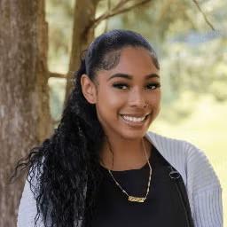 Headshot of Jayleen