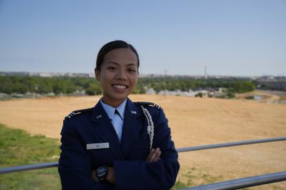 woman in military uniform